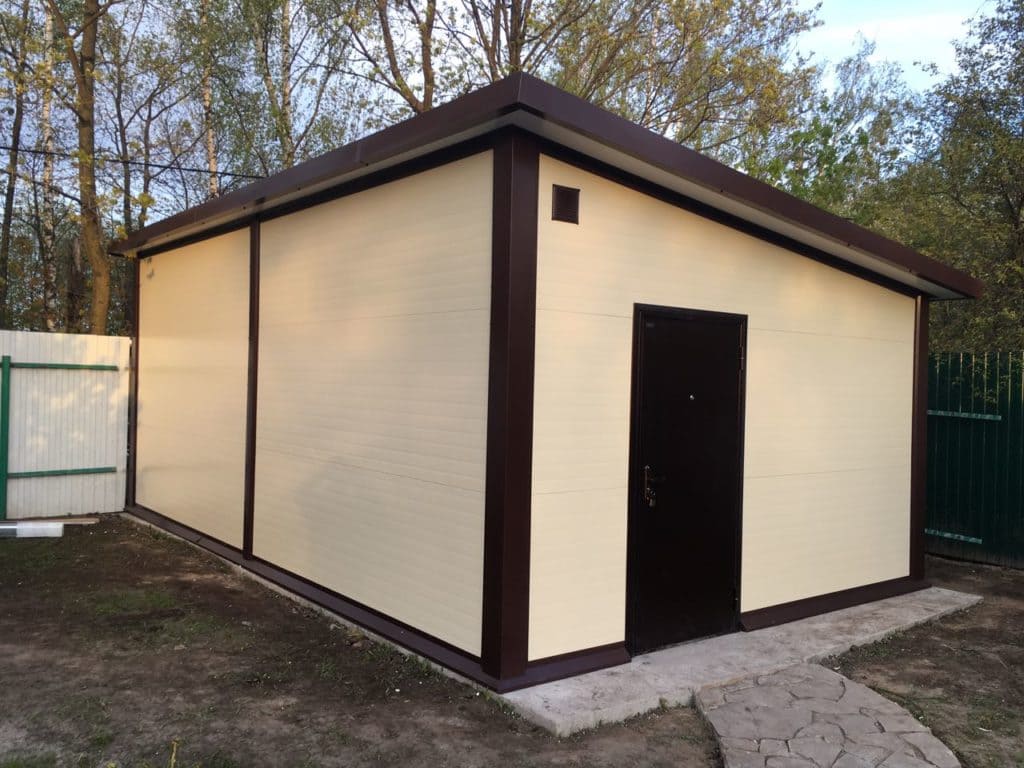 Хоз. блок из сэндвич панелей 3,5*6*3